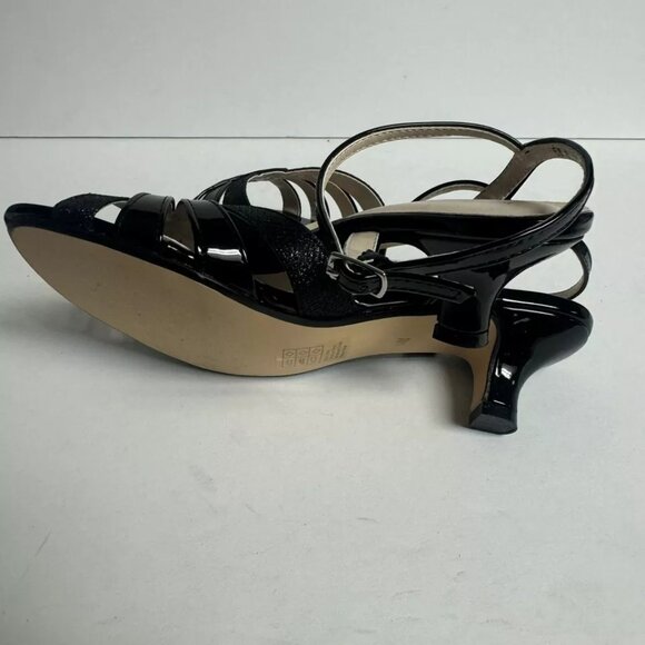 Touch Ups Women’s Jane, Black Slingback Sandals, Size 6Wide - Picture 5 of 6